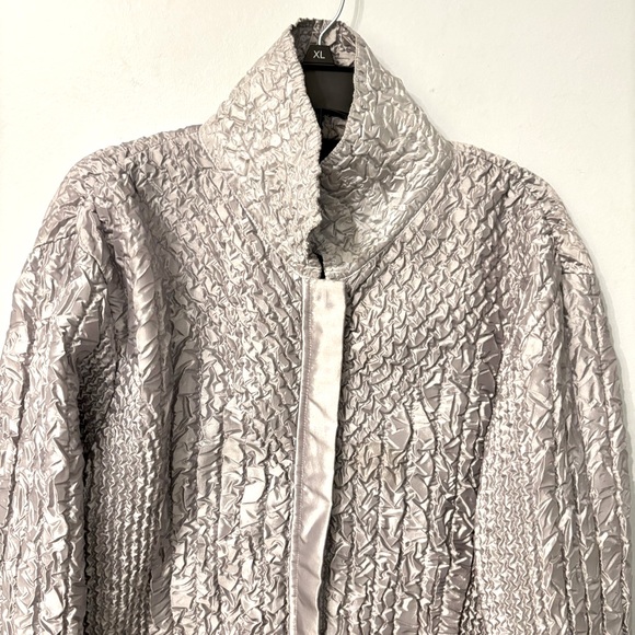 Sloni Jacket Shimmering Silver Lightweight Mock Neck Ruched Texture Sz XL - Picture 3 of 10